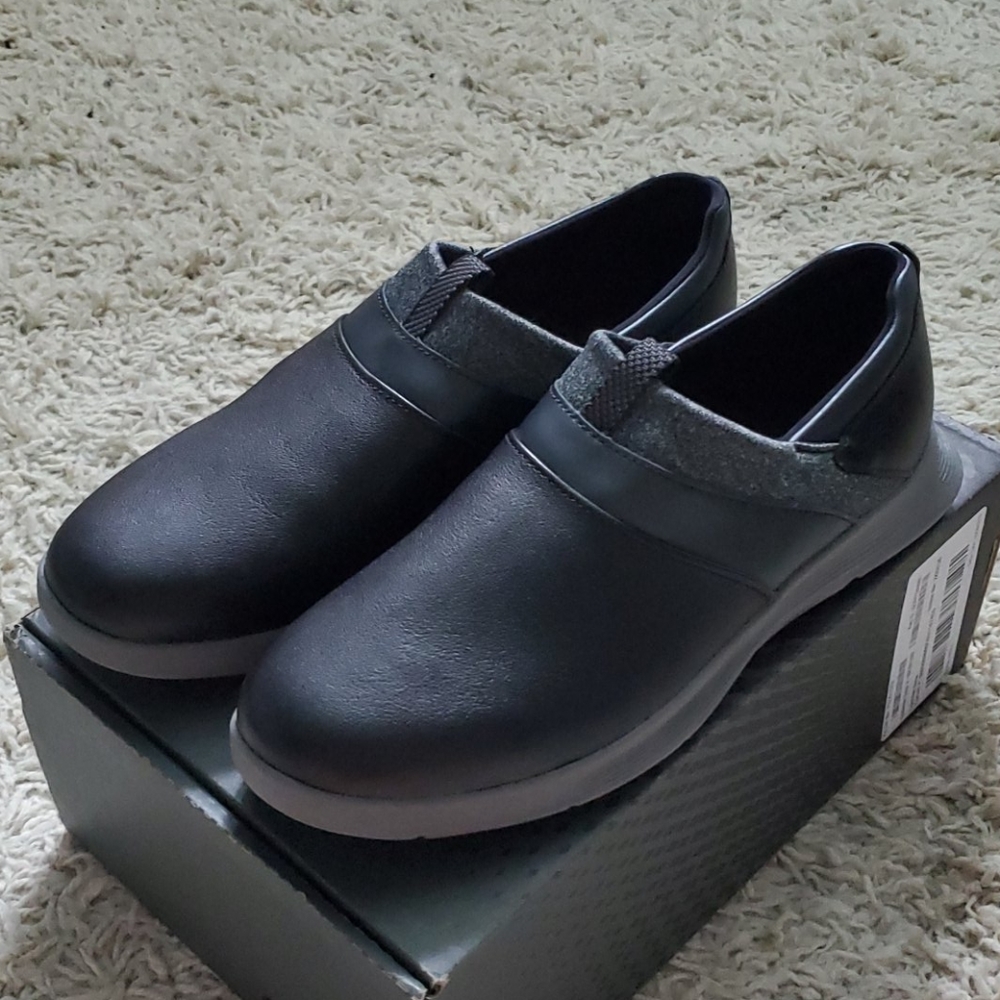 Shoes for Crews "Alia" nonslip shoes
